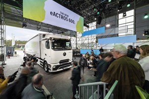 Daimler Truck Mercedes-Benz eActros